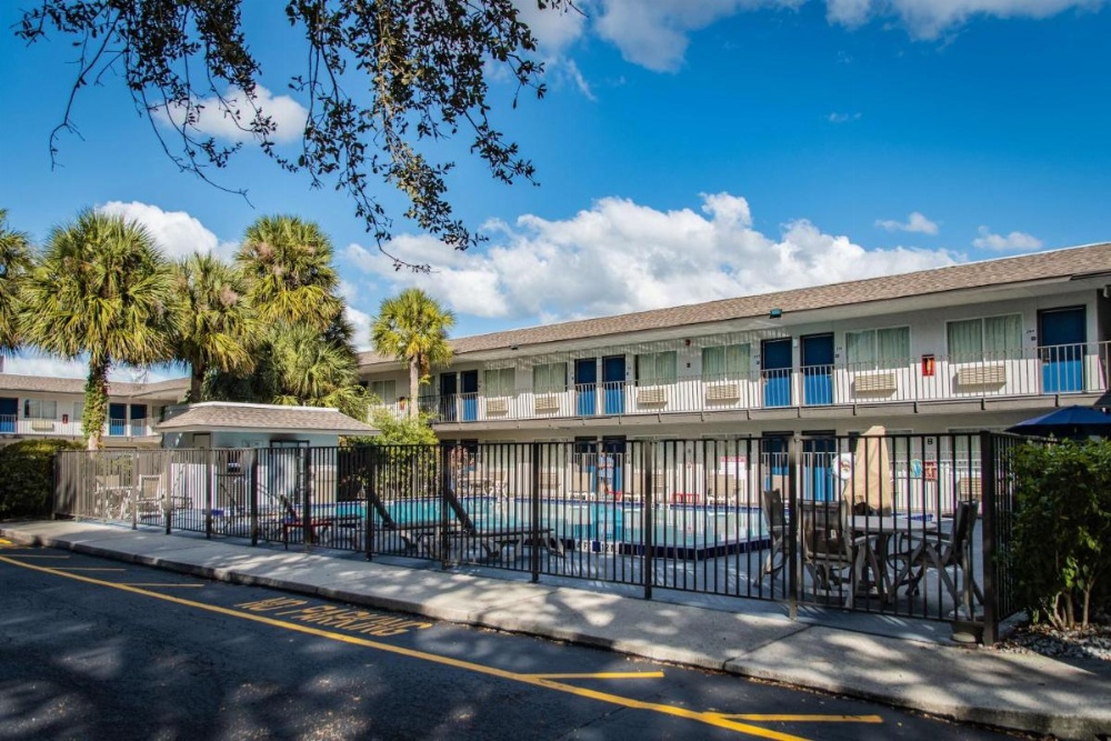 Motel 6-Kissimmee, FL - Orlando